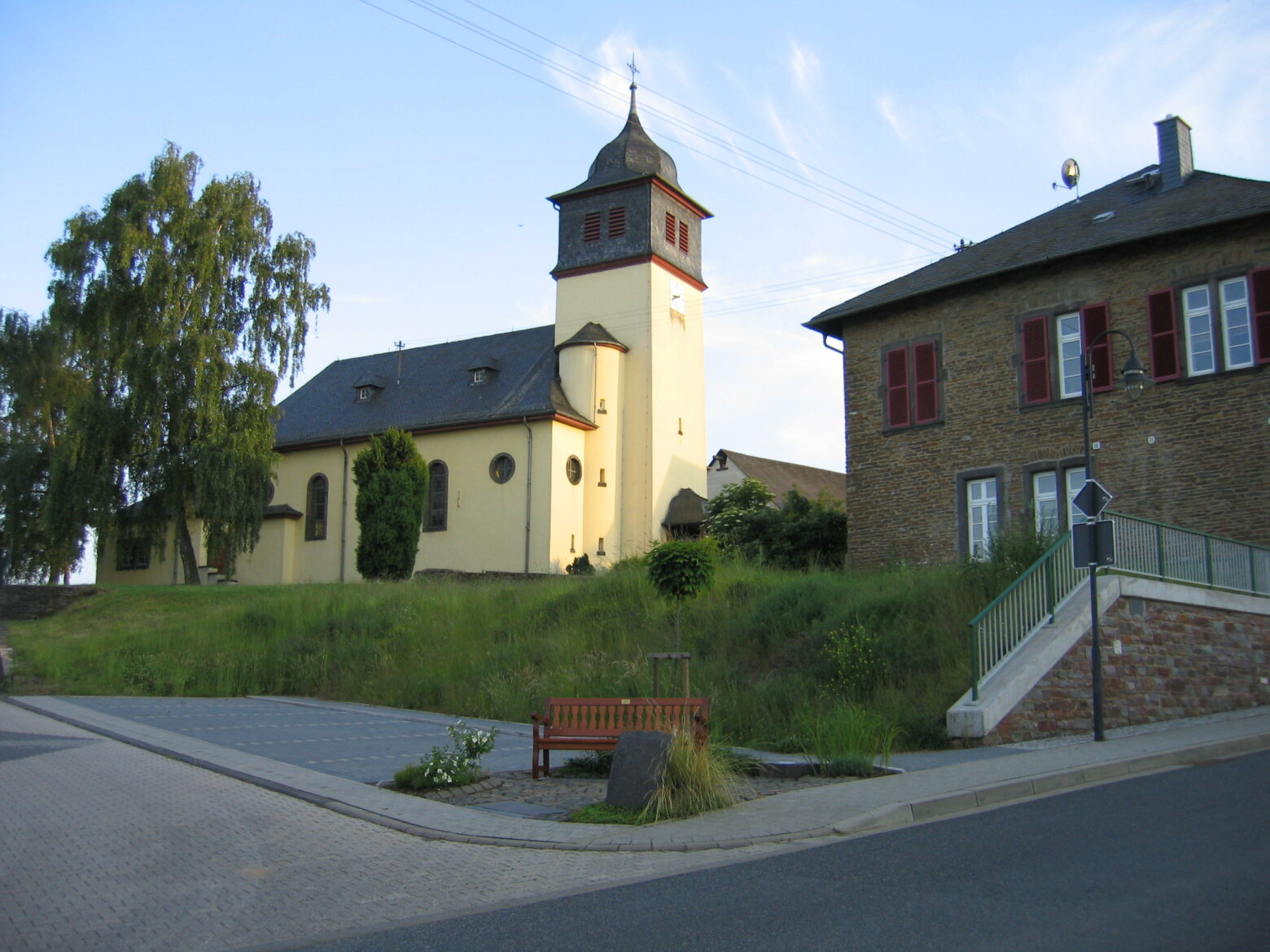 Kirche St. Kastor + Augusta Kapelle und Don Bosco Kapelle Bild Kirche St. Kastor + Augusta Kapelle und Don Bosco Kapelle